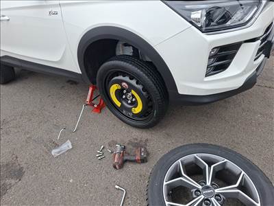 KGM / SsangYong Korando IV (C300) [2019 .. 2026] 1.5 T-GDI vékony pótkerék mankókerék 